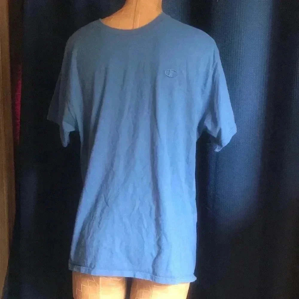 💥Men’s Champion‎ Tshirt